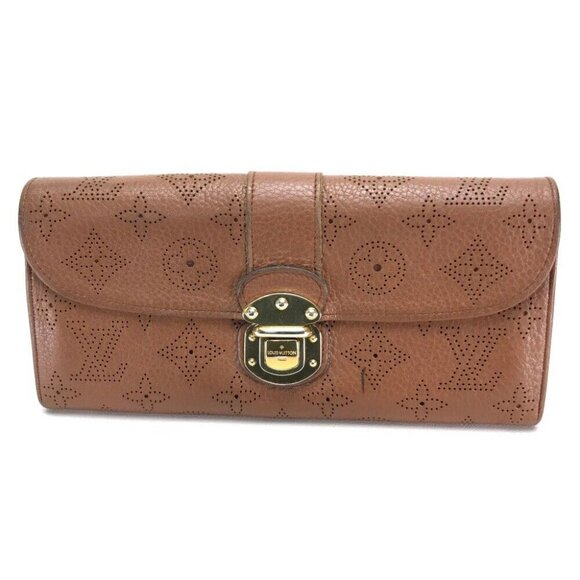 LOUIS VUITTON Mahina Clutch Amelia Bifold Long Wallet - Picture 1 of 10